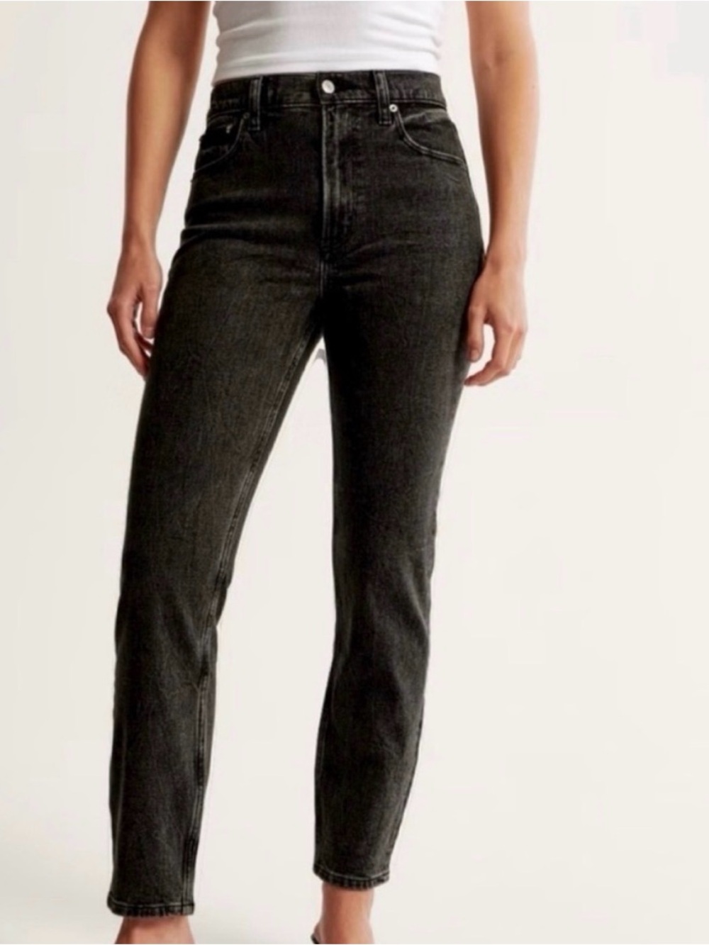 Abercrombie & Fitch Black High Rise Mom Jean Curve Love 27/4